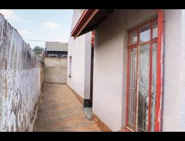 3 BEDROOM HOUSE FOR SALE IN TEMBISA EXT 11